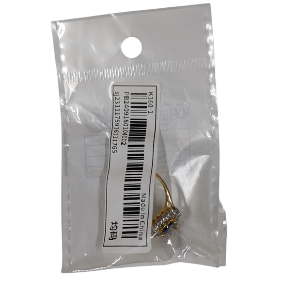 Sparkly pear shaped iridescent ring - costume jewelry NWT - Picture 5 of 5